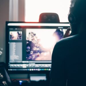 Изработка на рекламни клипове от съществуващи материали